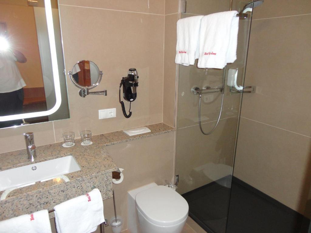 Hotel Cafe Lorenz Гоенемс Номер фото