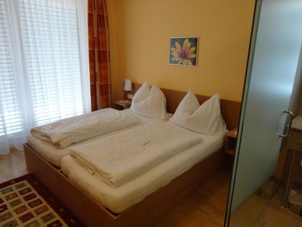 Hotel Cafe Lorenz Гоенемс Номер фото